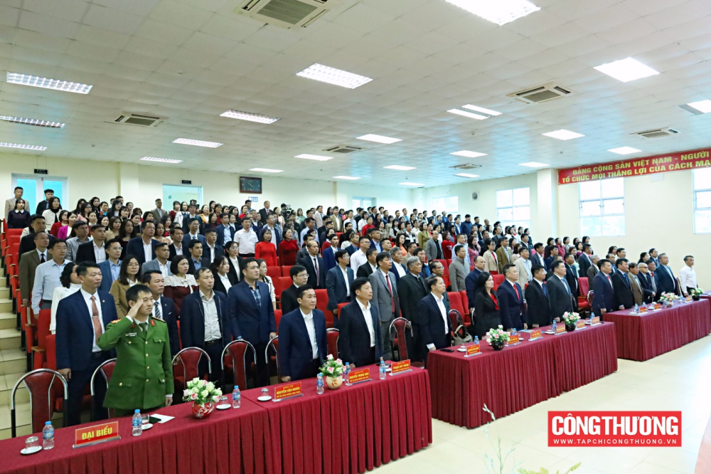 Media\2_TH1029\FolderFunc\202603\Images/le-cong-bo-quyet-dinh-sap-nhap-va-doi-ten-thanh-truong-cao-dang-ky-thuat-cong-nghe-viet-duc-694dfe1ae3aeb-20260318084623-e.jpg